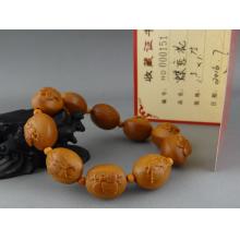 橄榄核雕文玩 叶子蝶恋花苏工精品