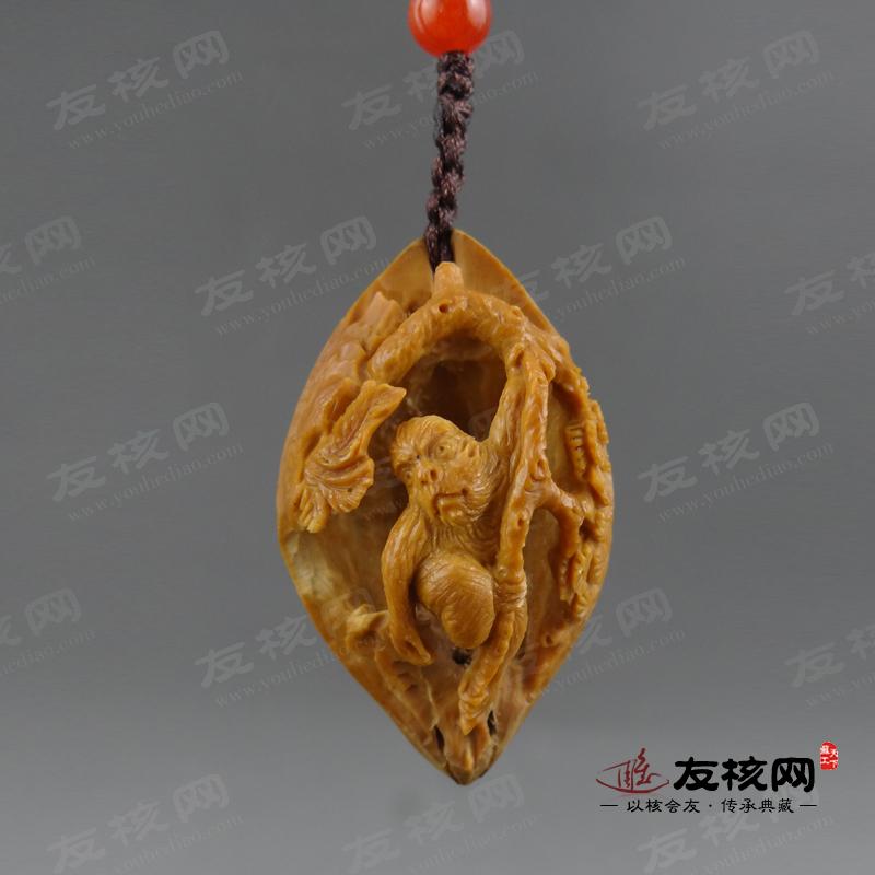 袁清华 金猴纳福 2.45超大单籽 镂空雕 橄榄核雕